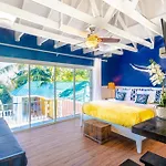 Pool Cottage Bc